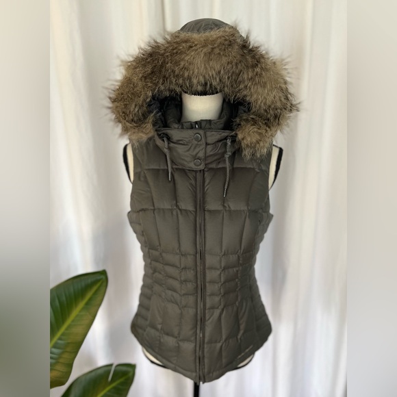 Eddie Bauer Jackets & Blazers - Eddie Bauer Minimal Down Vest